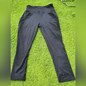 Womens Soybu Size M leggings